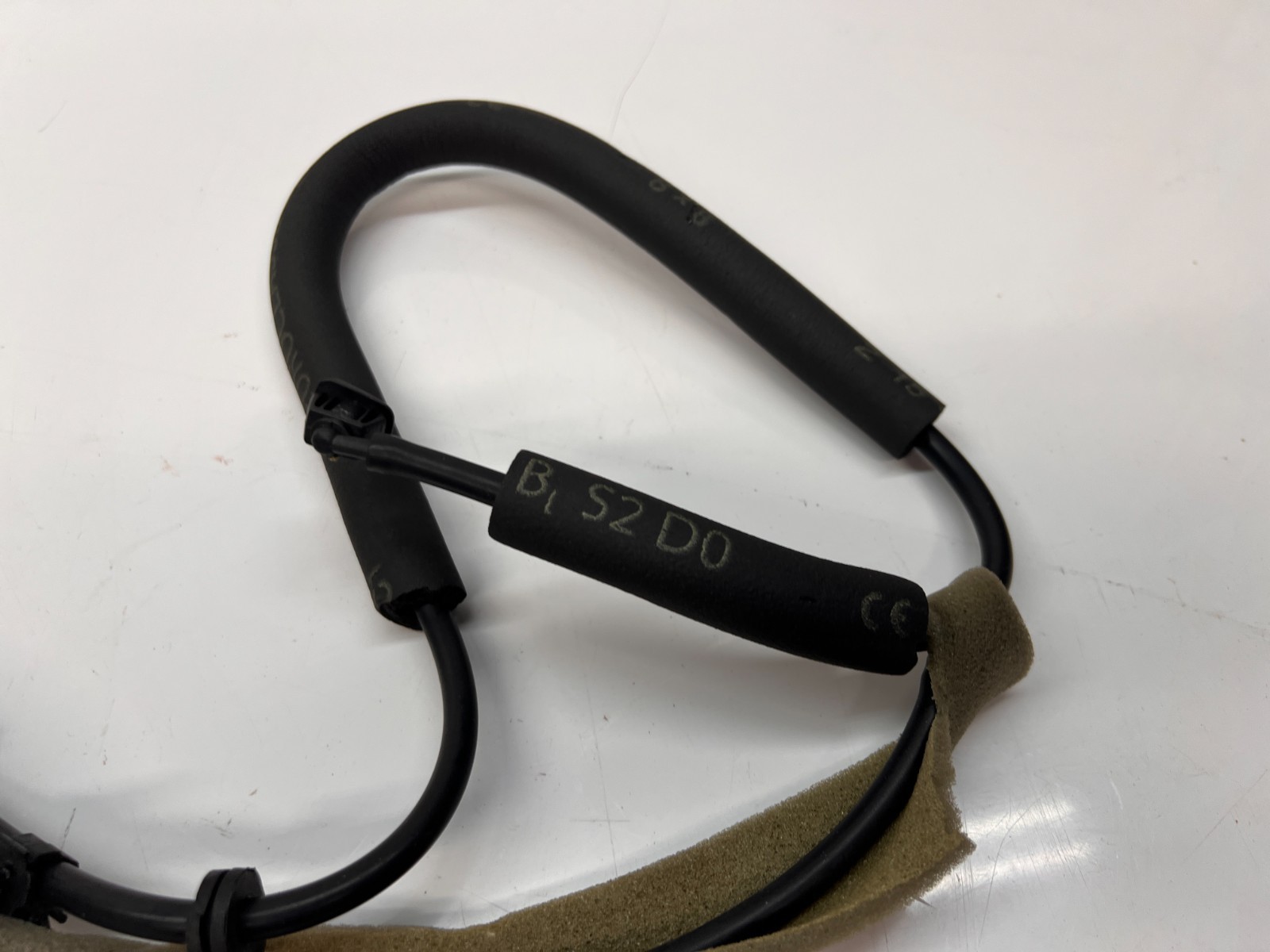 FERRARI F8 488 PISTA WINDSHIELD WASHER JET SPRINKLER HOSE OEM