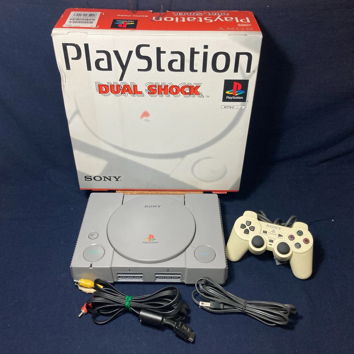 【ジャンク品】SONY PlayStation 1 & 2  ソフト付きセット Sony PlayStation 1 NTSC-J (Japan) Home Console Video Game Consoles