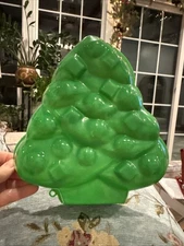 VINTAGE JELLO PLASTIC CHRISTMAS TREE MOLD 9.5”x9”x2.5”Green