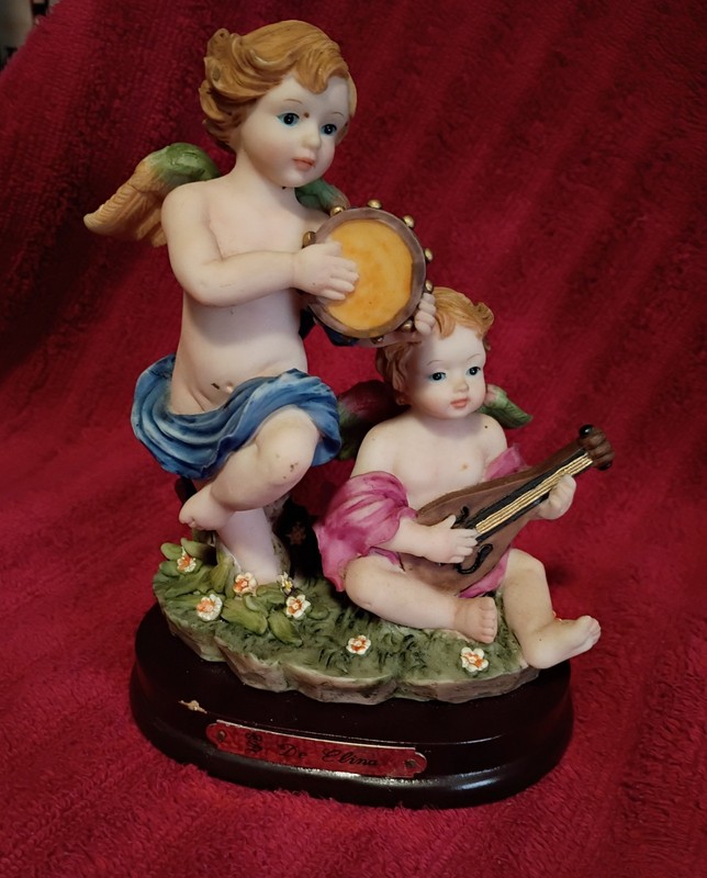 Vintage De Elina Cherubs Play Instrument