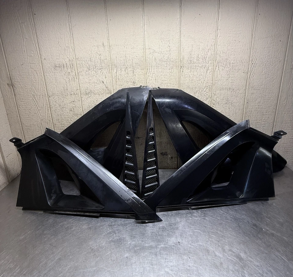 02-06 Cadillac Escalade EXT Paint Match Bed Cladding Trim Set w/ 3rd Light OEM - Image 2 of 4