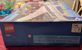 LEGO City 7893 Passenger Plane Sealed Box Rare Collectors Aircraft Airport New!