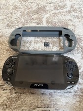 PSVita pch-1001 US BUNDLE With Case And 8gb Card