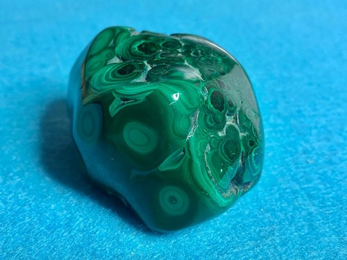 Small Lump of Polished Malachite Rock - Picture 12 of 20