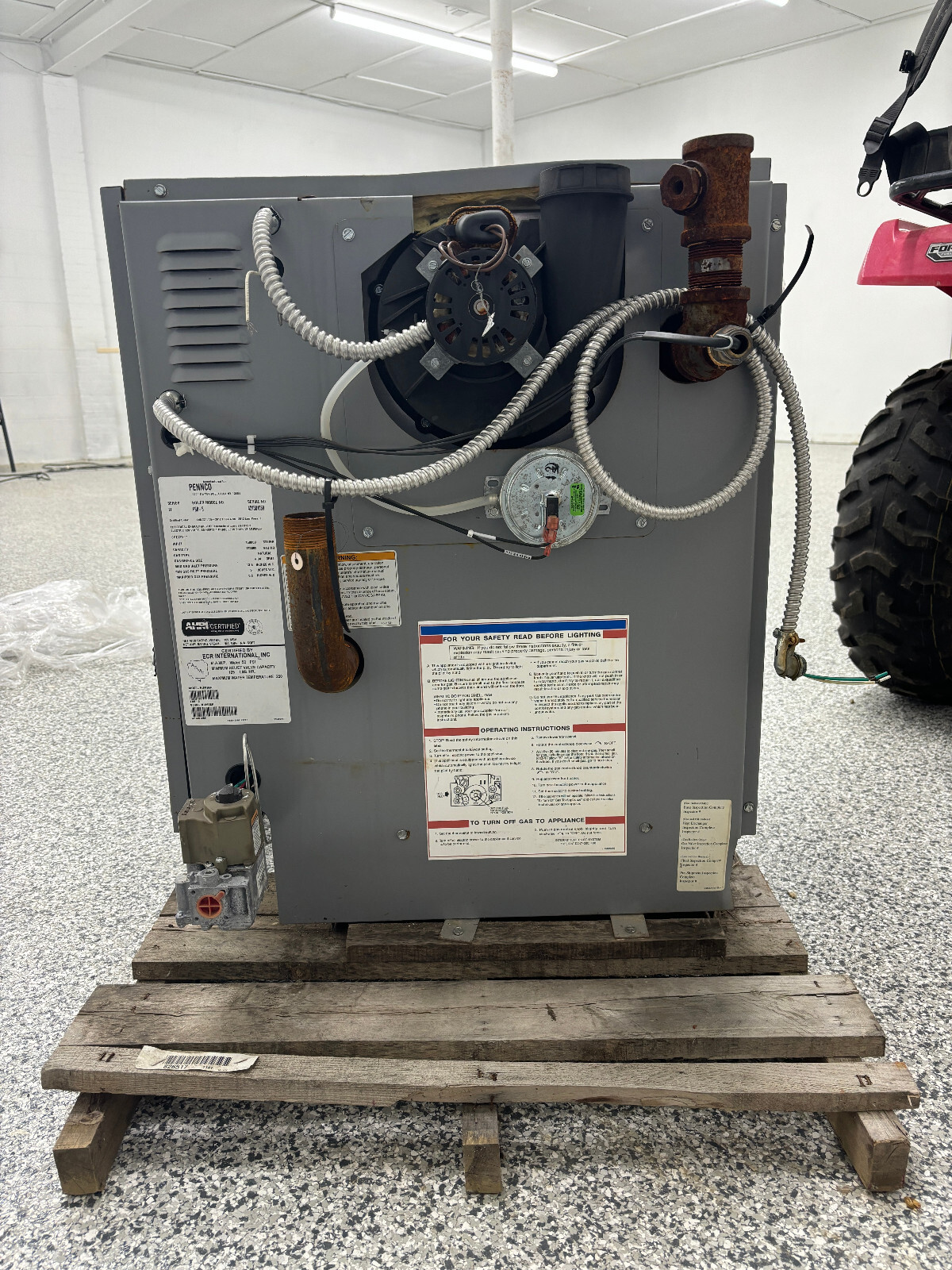 Pennco FSB5 Series II Natural Gas Cast Iron Hot Water Boiler, 150 Mbh