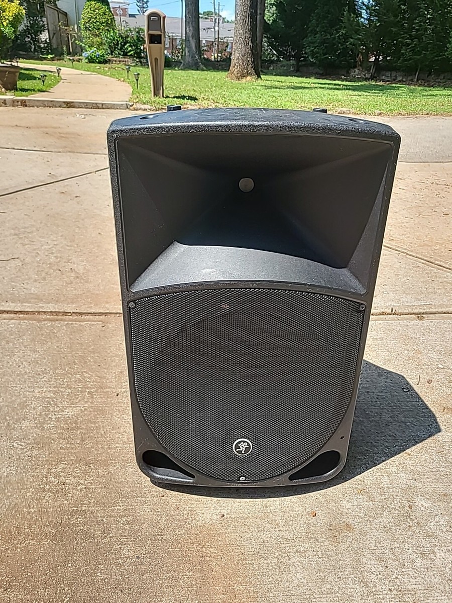 Mackie Thump15 1000W 15 Speaker Gently Used