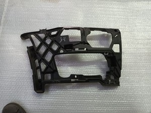5G0807724D Stoßstange Halter vorne rechts VW Golf 7
