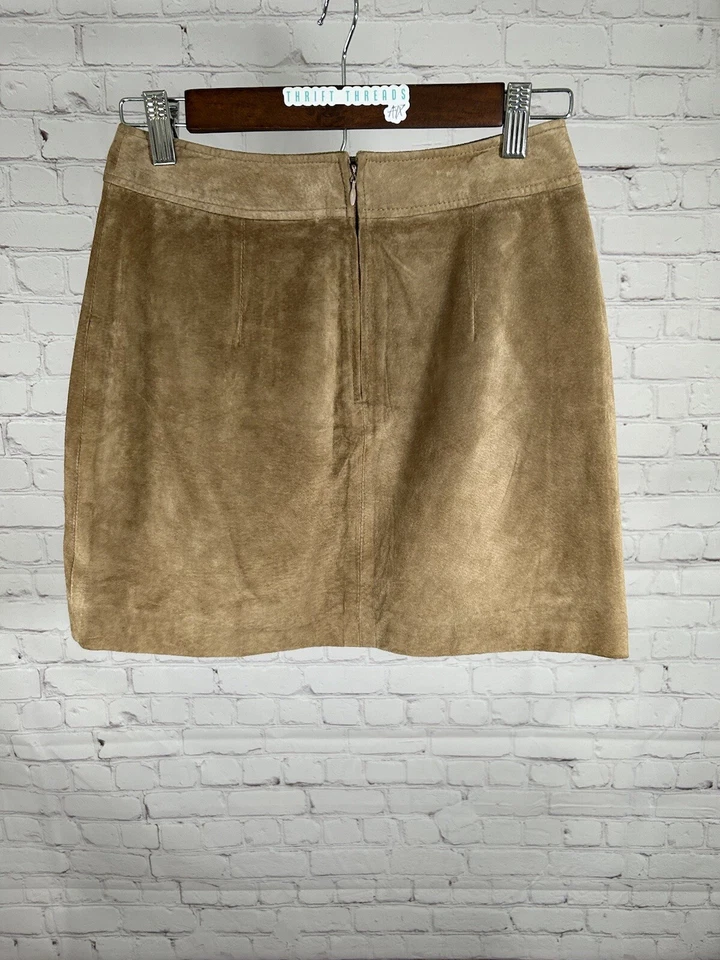 Mini saia curta feminina ESPRIT couro marrom camurça fenda frontal lápis reta 3/4 - Imagem 4 de 4