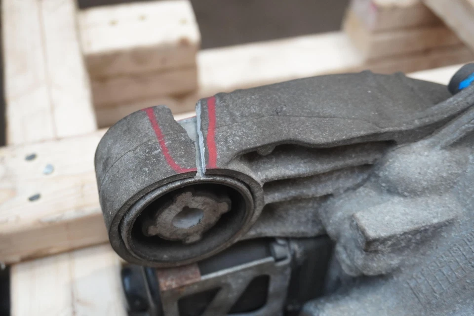 Rear Axle Differential Carrier 4.4l 2.81 Oem 33108686983 Bmw M850i G16 2020-24 - Imagem 3 de 4