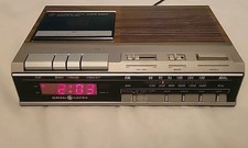 VTG General Electric Cassette AM FM Radio Alarm Clock 7-4954B Partially working