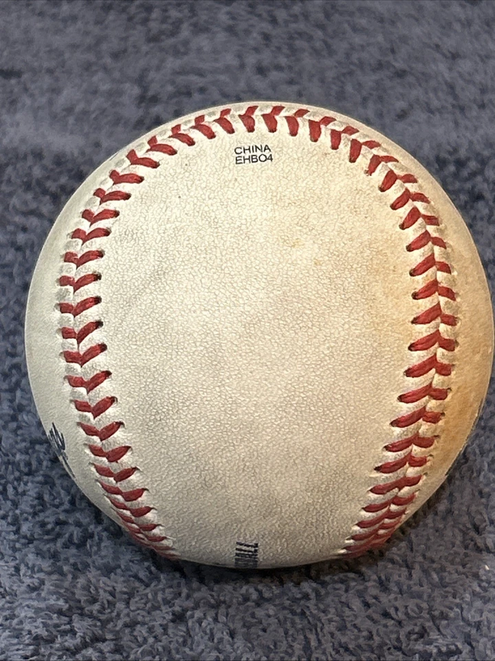 Pelota de béisbol firmada por Tyler Austin autografiada D Foto 2 de 4