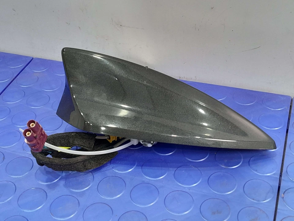 2014-2017 Buick Regal радио антенна в сборе серый GLJ OEM 22972172 - Изображение 2 из 4