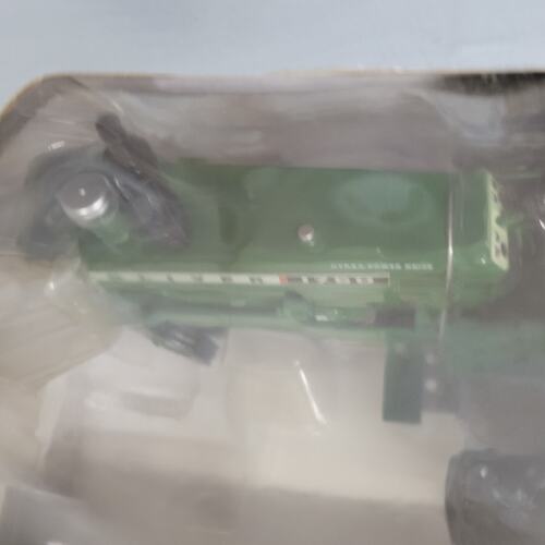 Speccast 2014 1/16 Oliver 1750 gas n/frontend diecast highly detailed Tractor - Picture 6 of 11