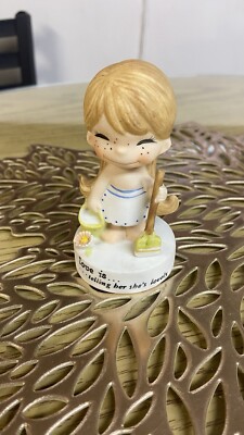1972  Kim  Love Is Telling Her She s So Lovely statue Nice Condition