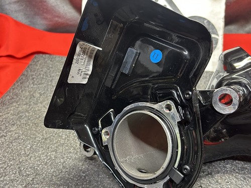 GENUINE HARLEY 24-25 CVO ROAD GLIDE ST FLTRXSTSE AIR CLEANER BASEPLATE AIRBOX - Foto 7 di 10