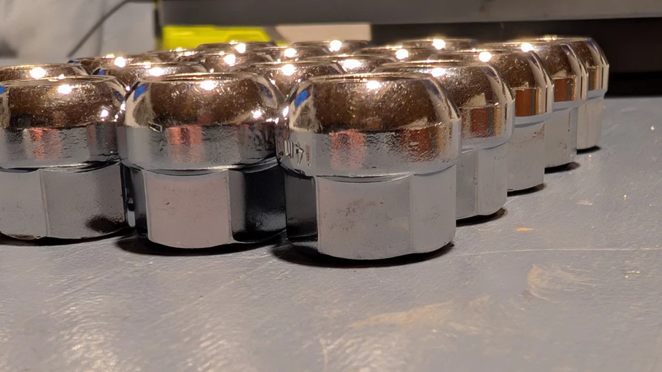 Tuercas de rueda VW Audi, (20) asiento de bola/radial R12 para ruedas originales, 14x1,5 mm Foto 3 de 4