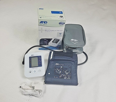     Deluxe Blood Pressure Monitor UA 651 W AC AND Medical (In Box)