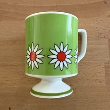 Nasco Star Fire Footed Green with Daisies Flower Coffee Cup Mug Japan MCM