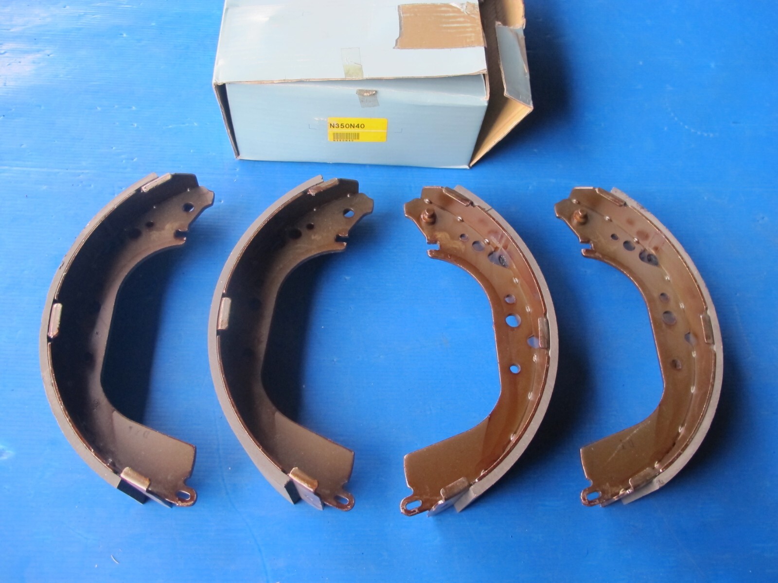 Mâchoires de freins arrière Blue Print pour Toyota Land Cruiser 3.0