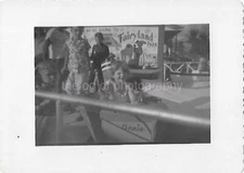 Vintage FOUND PHOTO Black+White Snapshot ON THE RIDES Original CHILDREN 28 10 V