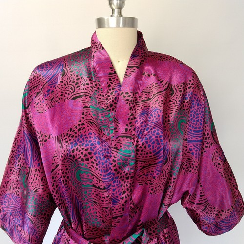 Vintage 90s Frederick's Of Hollywood Short Robe One Size Pink Print Kimono - Picture 2 of 10