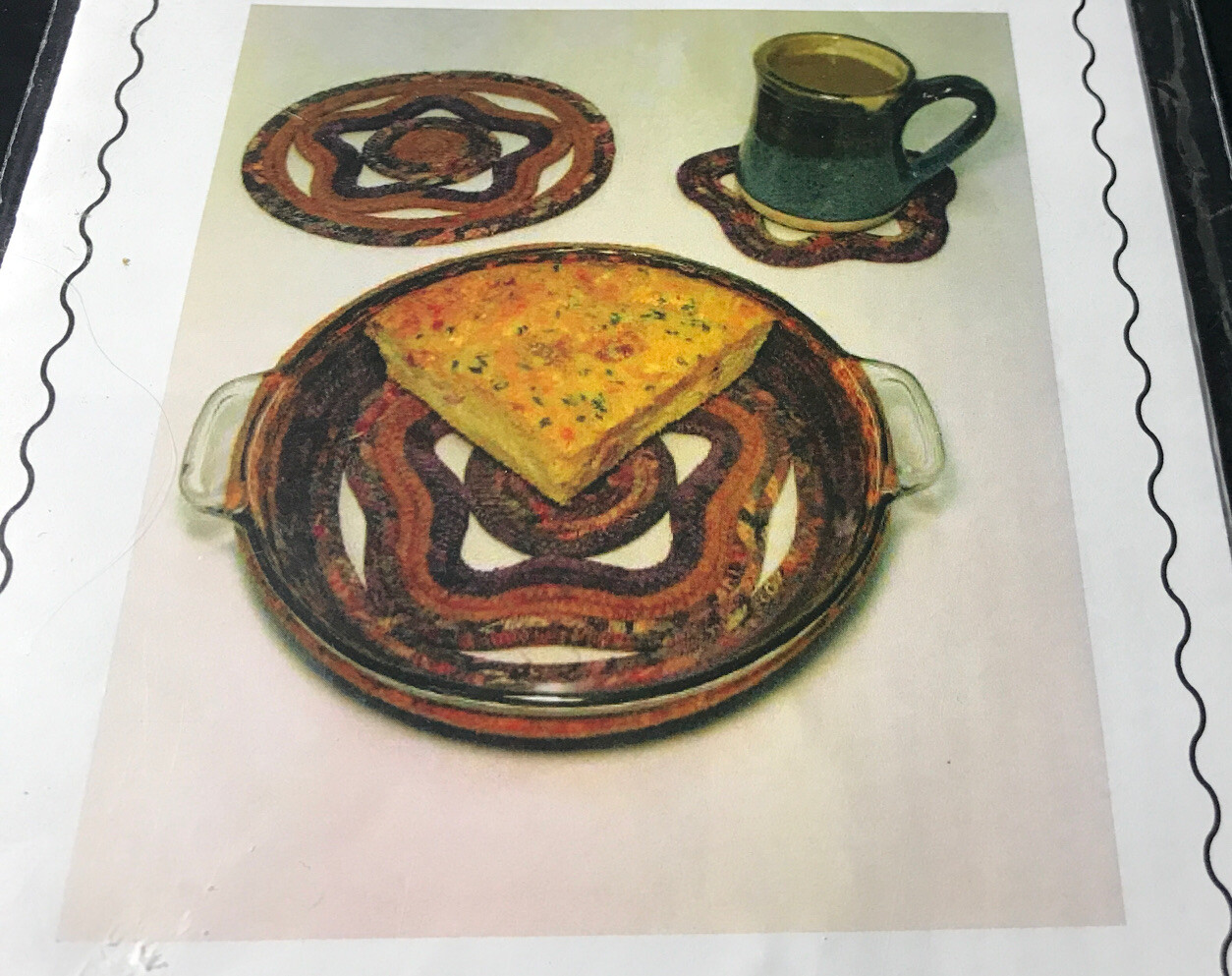 COFFEE & QUICHE.Sewing Craft Pattern PIE HOLDER TRIVET MUG RUG STAR