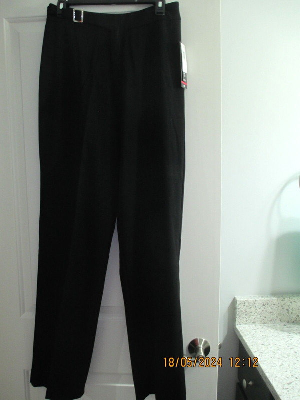 Women's Briggs New York Stretch Pants Black Size 10 Tall - New with Tags