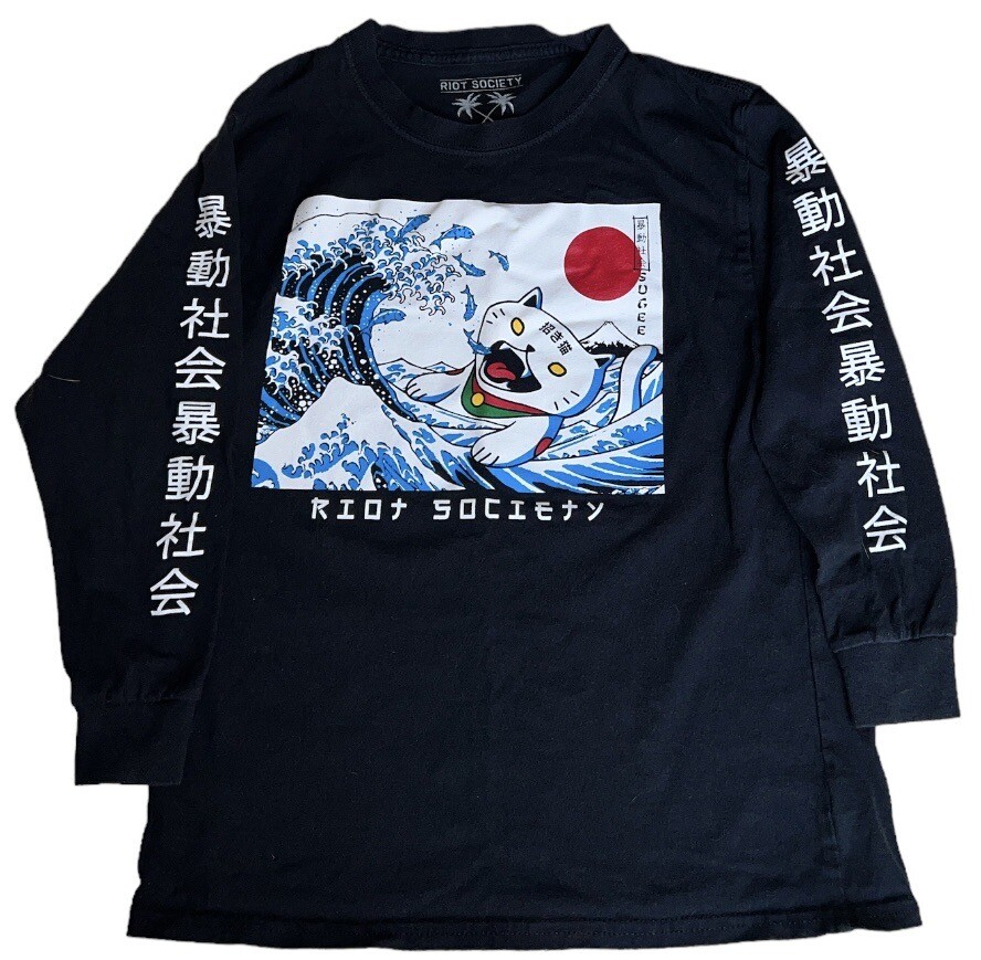 Riot Society x Sugee Kanji Great Wave Lucky Cat Longsleeve Graphic