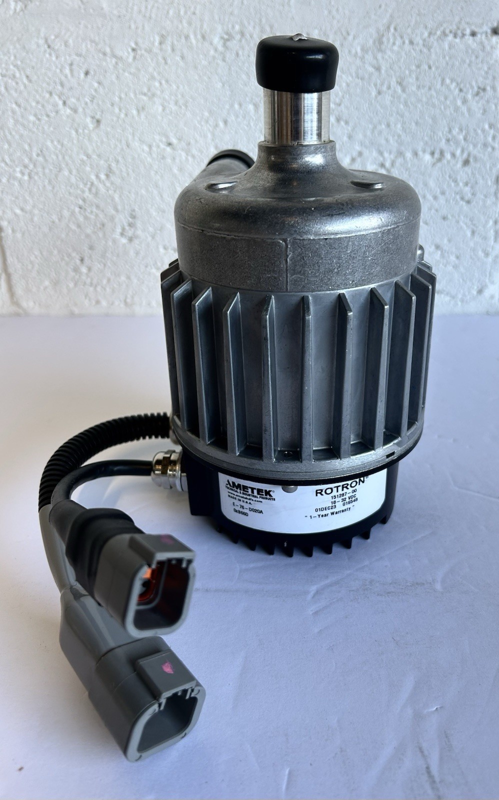 NEW in Box Rotron Ametek SLP Fleet Transit /Transportation Vacuum Pump 151287-00