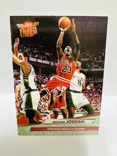 MICHAEL JORDAN 1992-93 Fleer Ultra #27 Chicago Bulls