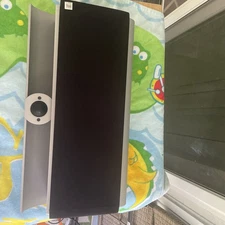 High End Vienna Acoustics Webern Speaker 4 Ohm  W/Wall Mount