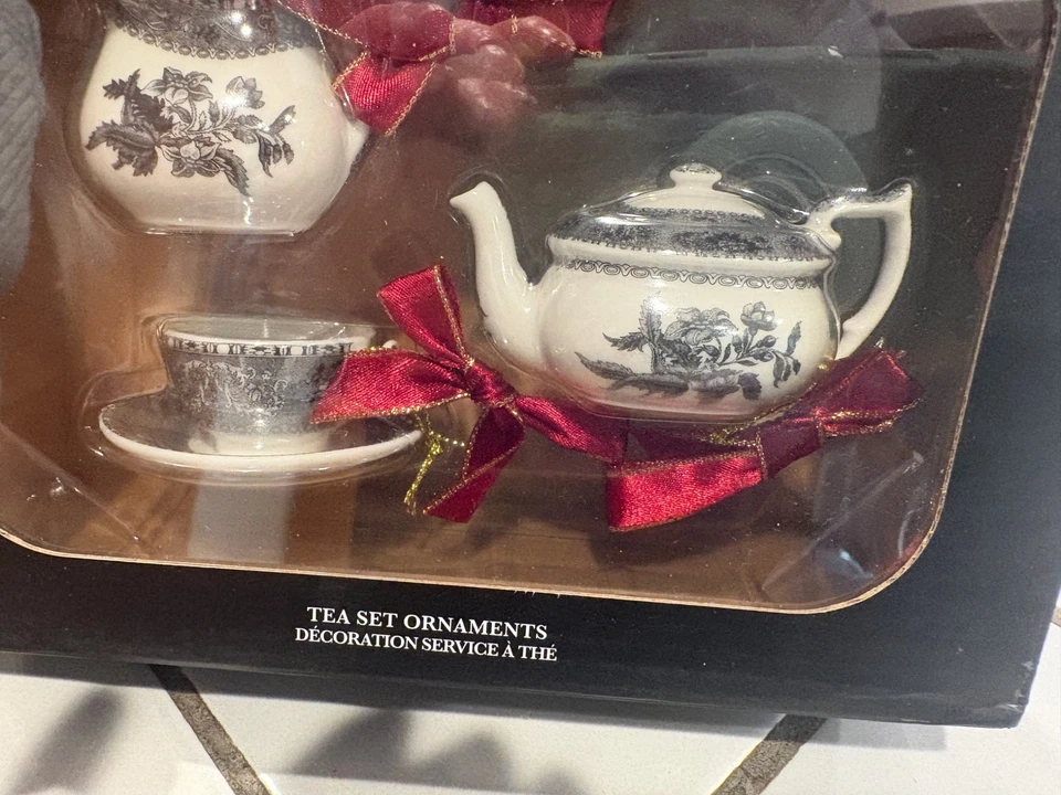 NEW Spode Heritage Christmas Tree Tea 3 Pc Set Ornaments Mini Teapot Cup Creamer - Image 3 of 4