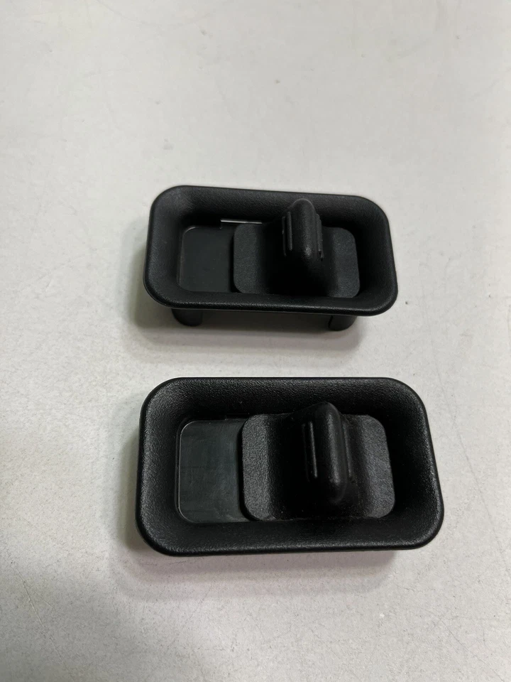 1999 - 2006 SILVERADO SUBURBAN TAHOE SIERRA YUKON DOOR LOCK KNOB LEVER COVER SET - Image 2 of 4