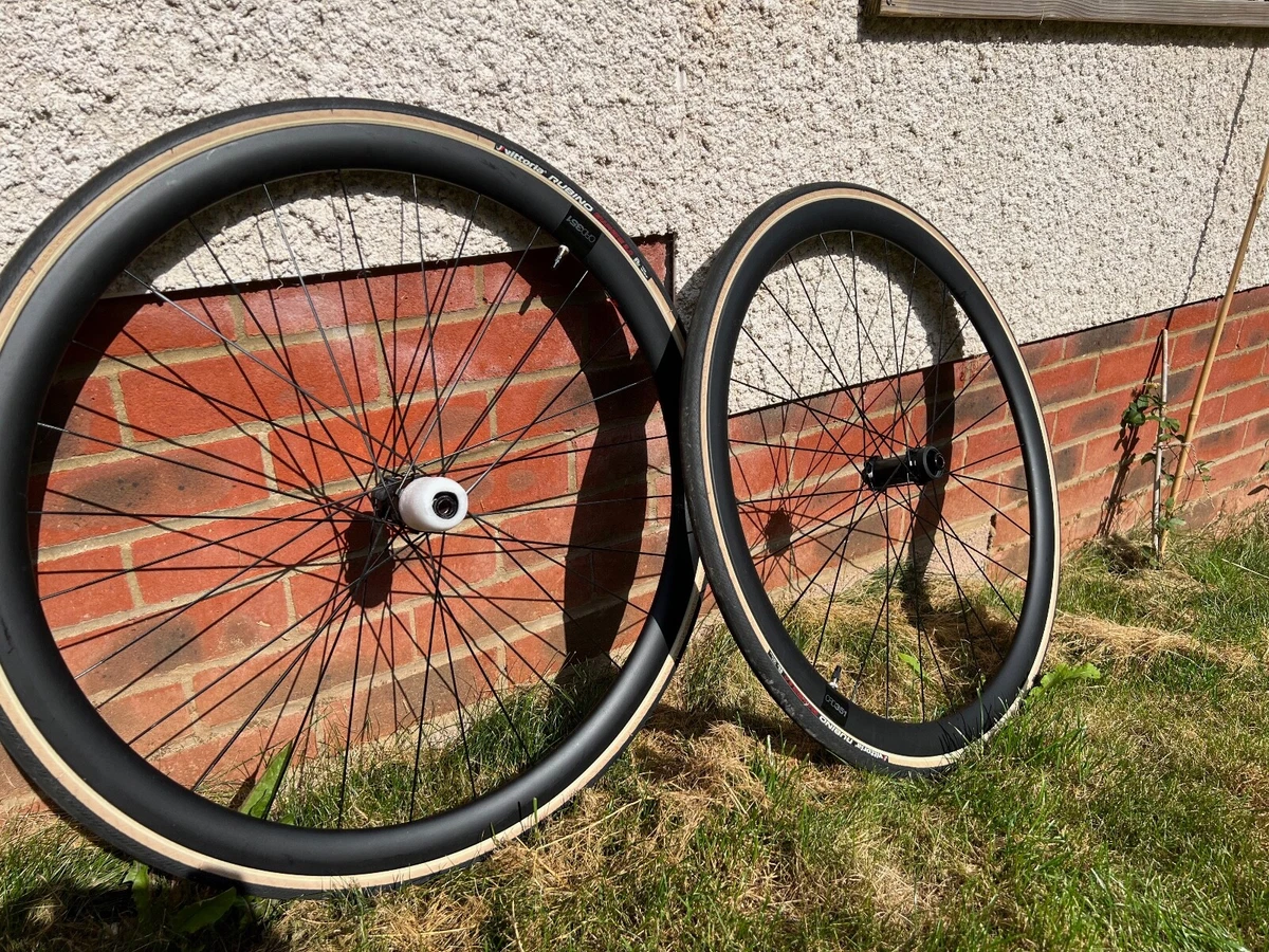 BMC CRD 351 35mm Carbon Tubeless Ready Disc Centrelock Wheels