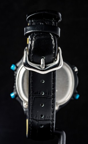 Seiko Super Runners (S640-4000) Men's Asymmetric Watch-- Working, 43x42mm Case - Picture 5 of 10