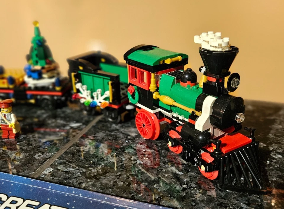 Lego Winter Village Station 10259 + Holiday Train 10254 **FREE SHIP** - Image 2 of 4