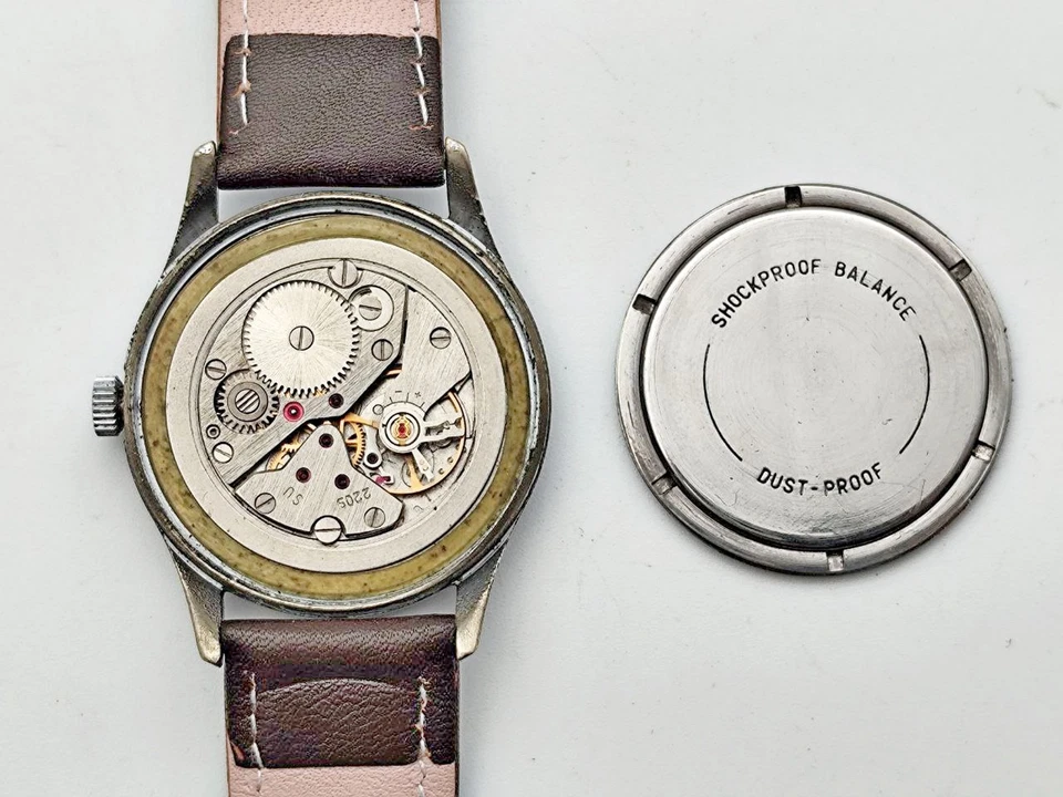 Reloj Pulsera Mecánico WOSTOK 2209 Vintage 18 Joyas Vostok URSS Reloj Reparado Foto 4 de 4