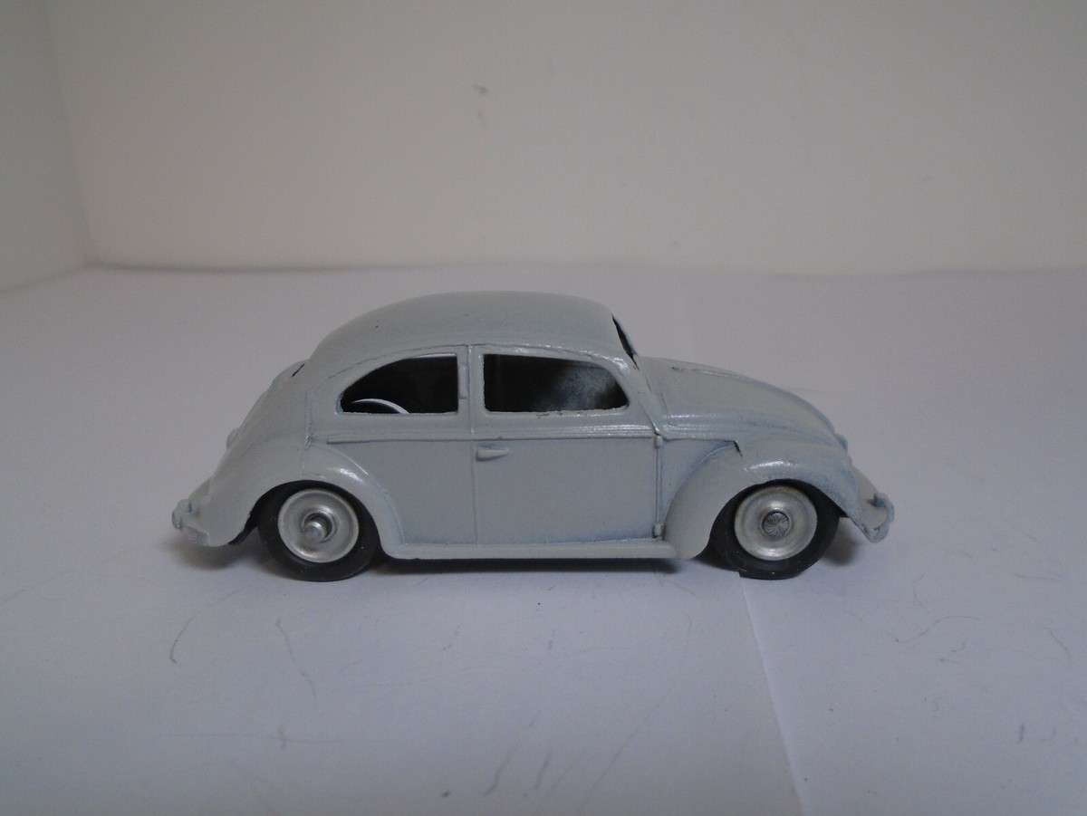 DINKY TOY BY MECCANO LTD #181G VOLKSWAGEN BEETLE. EARLIER