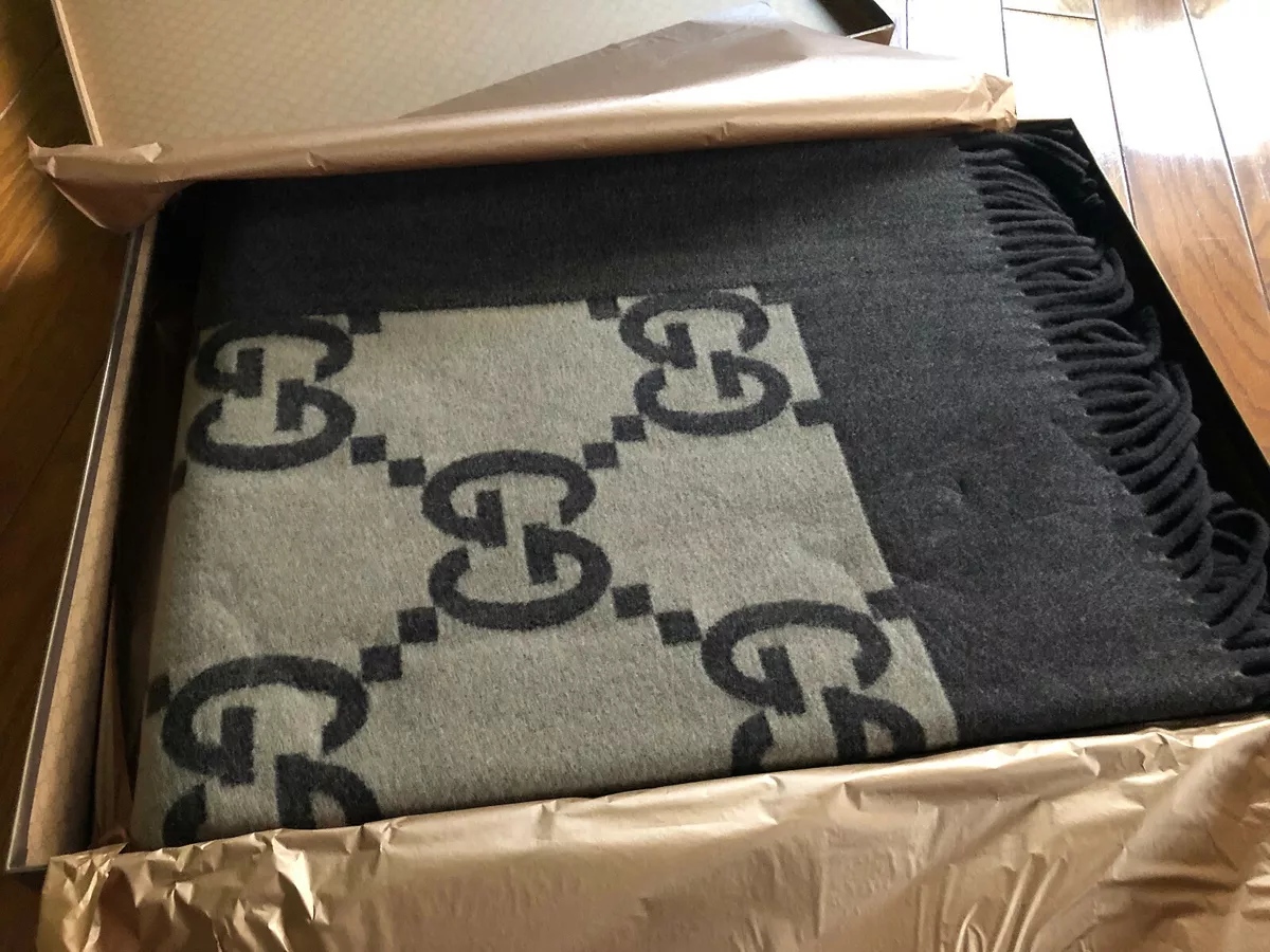 NWOB GUCCI GG MOTIF logo brown tan throw blanket Afghan designer