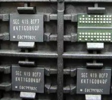 5PCS K4T1G084QF-BCF7 memory IC 128 8 800Mhz DDR2