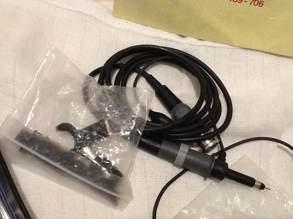 RS x1 modular oscilloscope probe kit, mofdel: 489-706  . Ref:CD_3 - Image 4 of 4