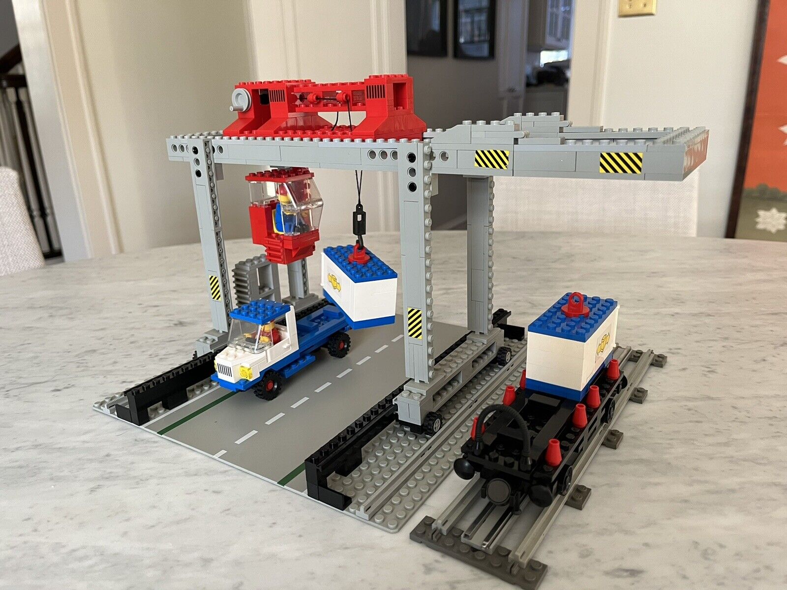LEGO 7823 Container Crane Depot 9v 12v Train Accessory Set, 100% Complete