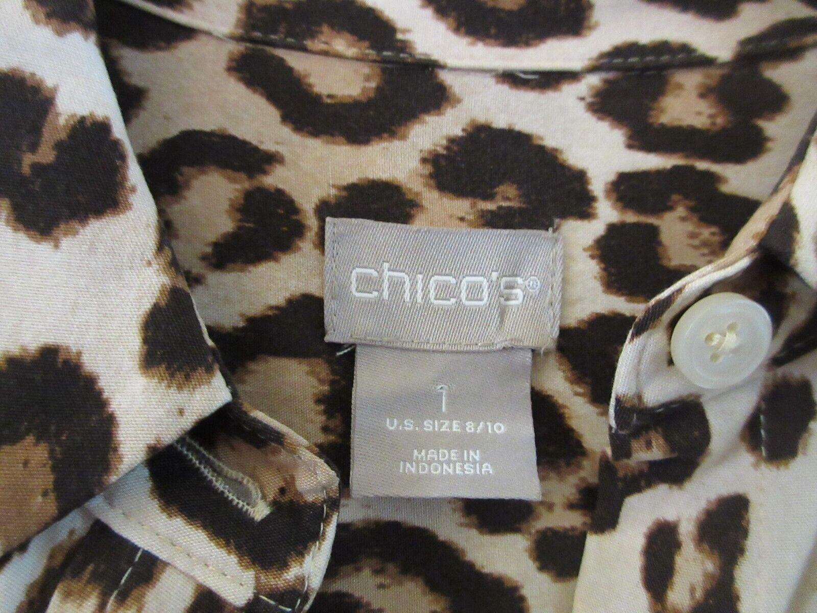 Chicos Shirt Women Size 1 Leopard Print Button Up… - image 2