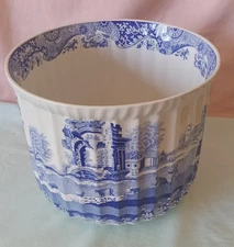 Rare Beautiful SPODE BLUE ROOM "Camille Cottage Style" Fine Bone China Cashe Pot
