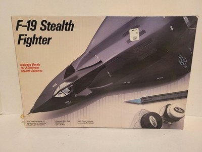 Vintage T E S T O R S F - 19 Stealth Fighter Plastic Model Kit