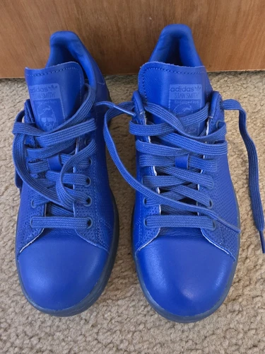 STAN SMITH ADIDAS ROYAL BLUE TAGLIA 6 FONDO GOMMA UOMO. UTILIZZATO IN OTTIME CONDIZIONI.