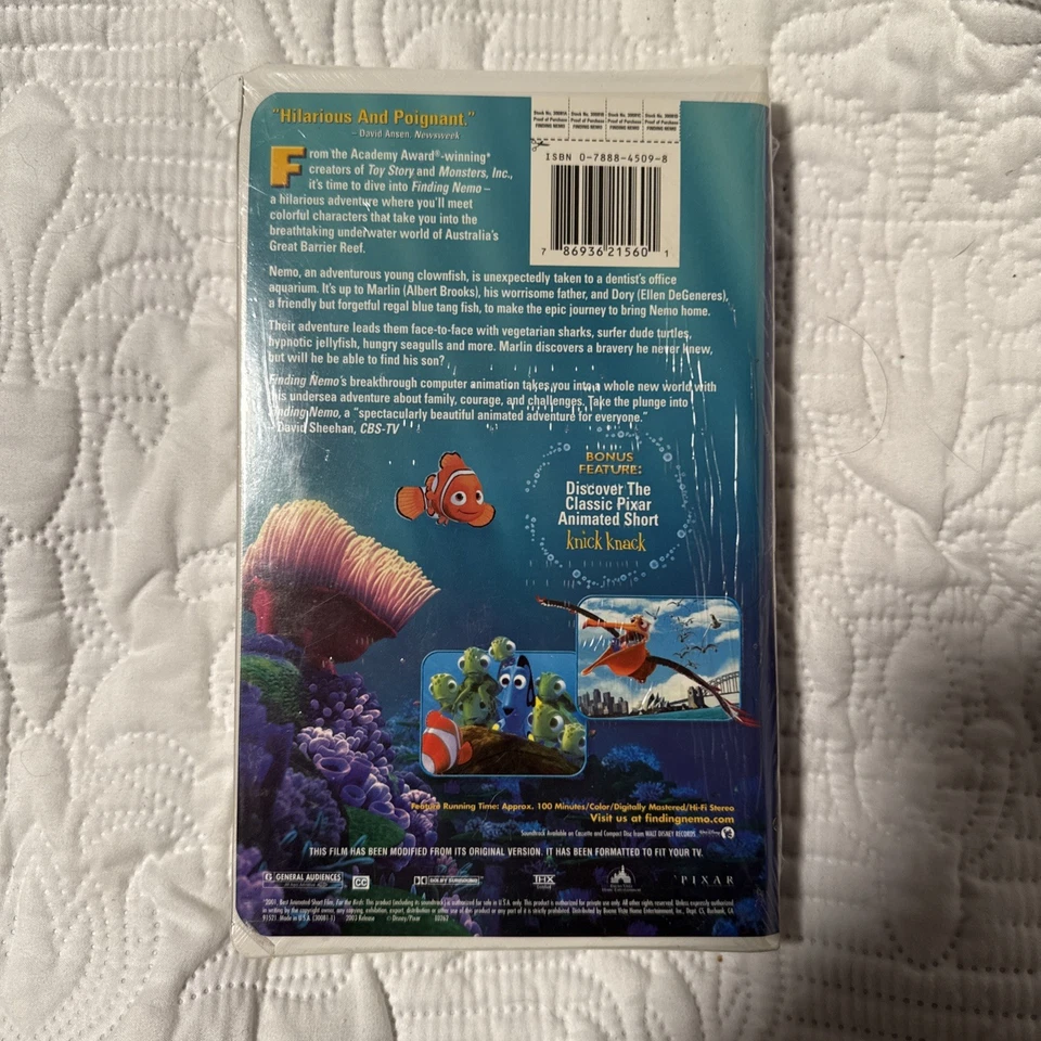 2001 VHS Tape Finding Nemo Walt Disney Pixar Movie Vintage - Image 3 of 4