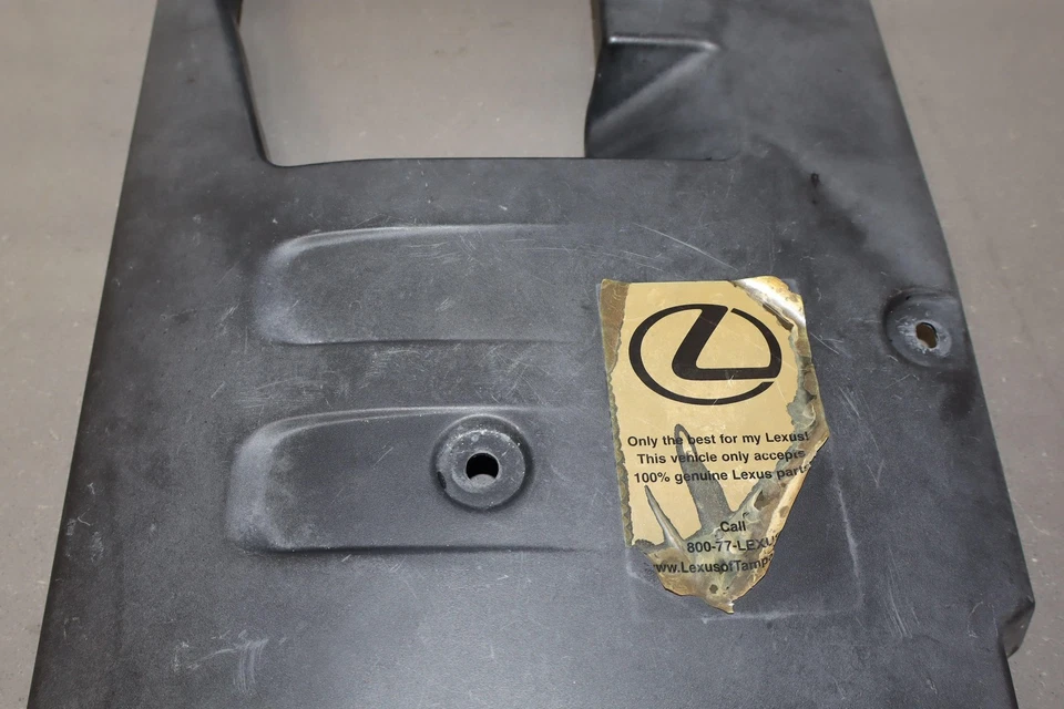 2005-2009 Lexus GX470 4.7L V8 2UZFE Underhood Fuse Relay Beauty Cover - Image 4 of 4