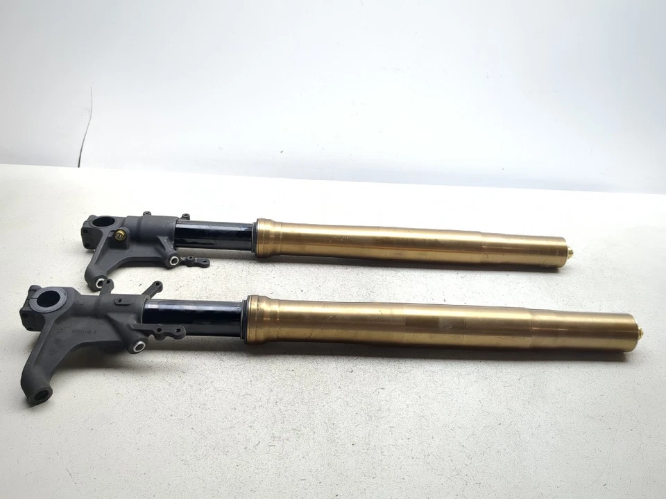 08-18 Juego de suspensión horquillas delanteras rectas Suzuki Hayabusa GSX1300R Foto 2 de 4