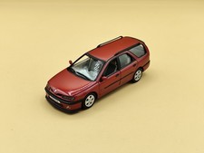 1/43 Renault Laguna I Phase 2 Nevada Break Rouge 1998 Vitesse